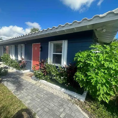 Sunny Retreat In Flamingo Suite!